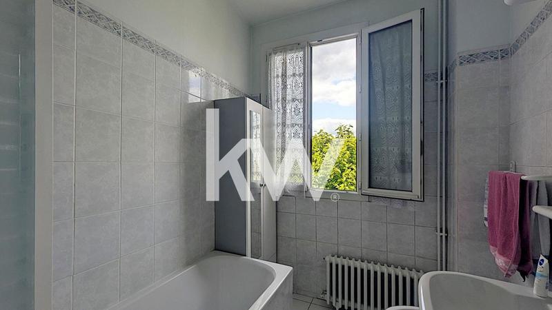 Maison - 122 m² - 6 pièces