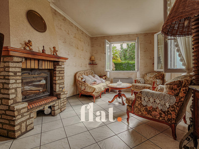 Maison - 90 m² - 4 pièces