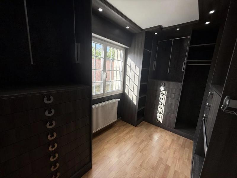 Villa - 230 m² - 7 pièces