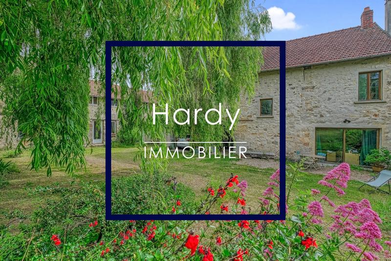 Maison ancienne - 235 m² - 7 pièces