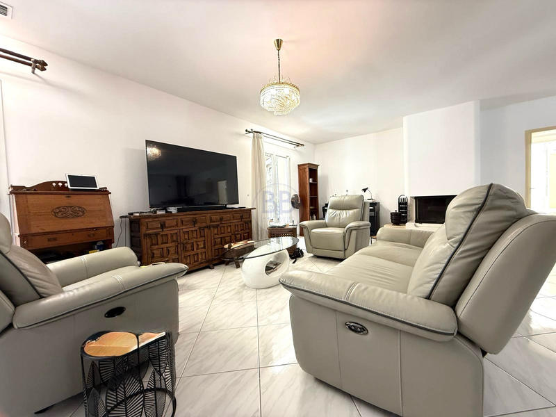 Villa - 187 m² - 5 pièces