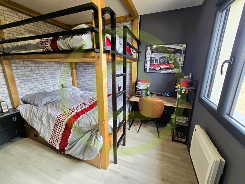 Maison - 105 m² - 6 pièces