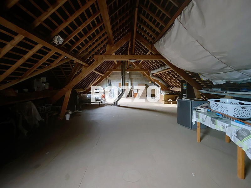 Maison - 95 m² - 5 pièces