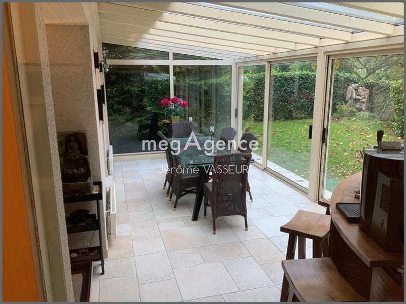 Maison - 224 m² - 7 pièces