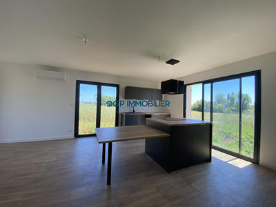 Maison - 96 m² - 4 pièces