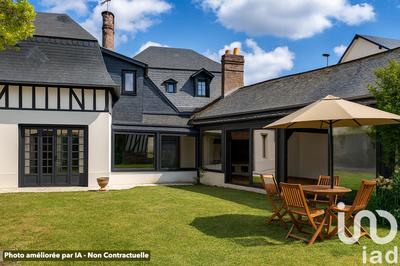 Maison - 204 m² - 8 pièces