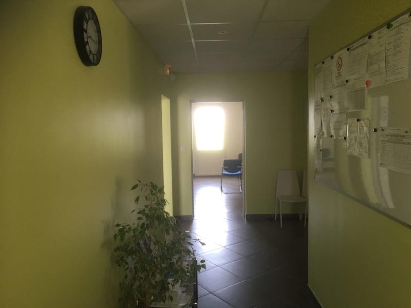 Local d'activités - 200 m² - 5 pièces