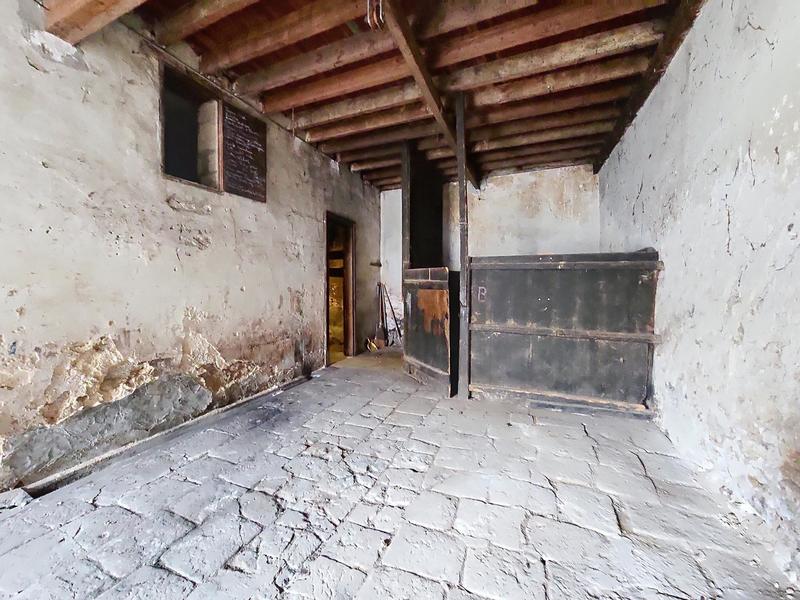 Maison - 290 m² - 11 pièces