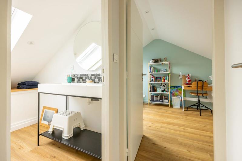 Maison - 178 m² - 8 pièces