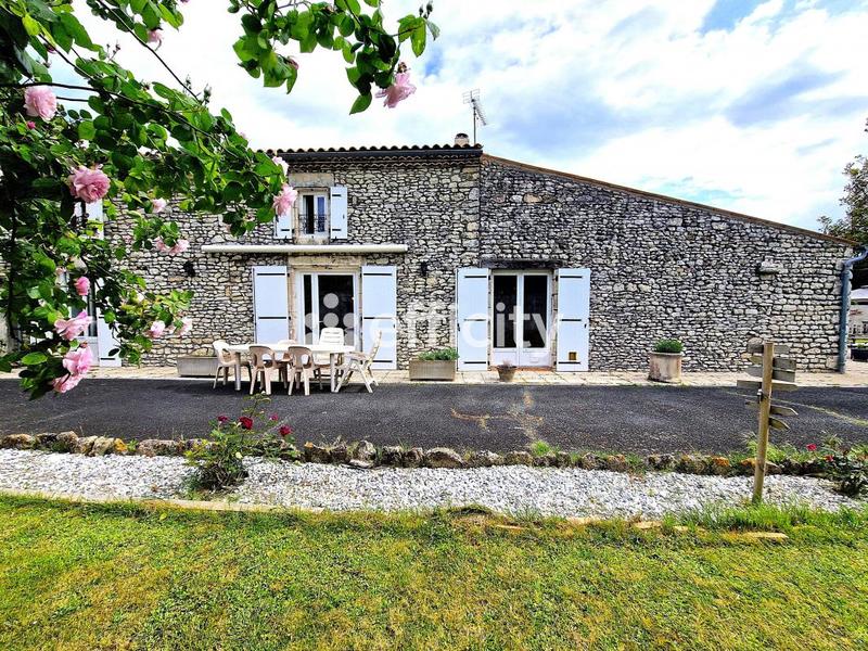 Maison - 195 m² - 7 pièces