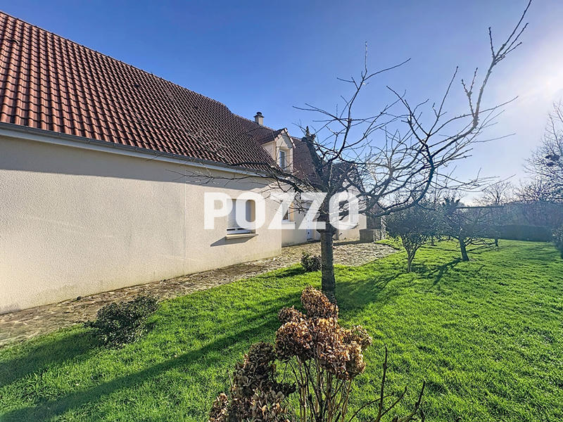 Maison - 160 m² - 8 pièces