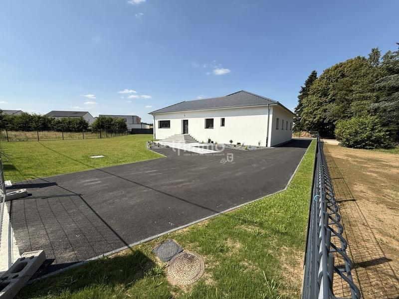 Maison - 183 m² - 6 pièces