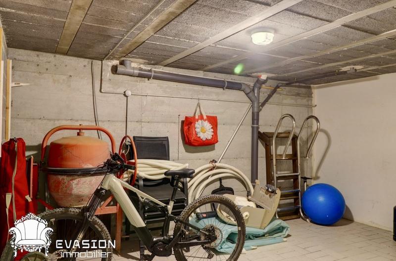 Maison - 223 m² - 6 pièces