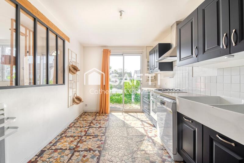 Maison - 127 m² - 8 pièces