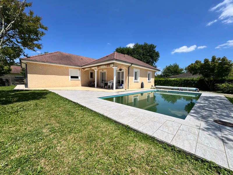 Maison - 140 m² - 5 pièces