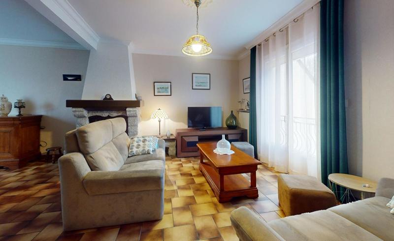 Maison - 120 m² - 7 pièces