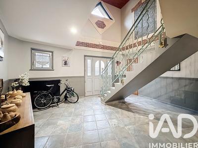 Maison - 200 m² - 7 pièces