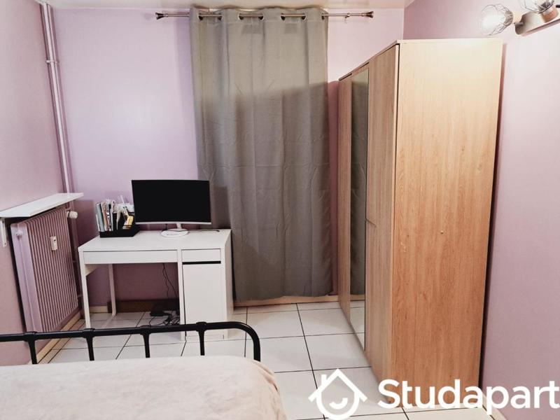 Chambre - 12 m² - 1 pièce