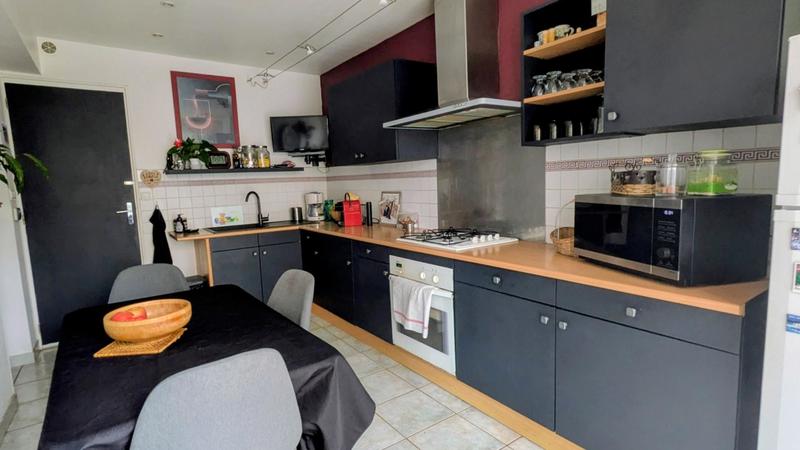 Maison - 98 m² - 5 pièces