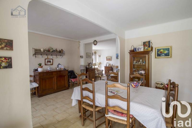 Maison - 305 m² - 14 pièces
