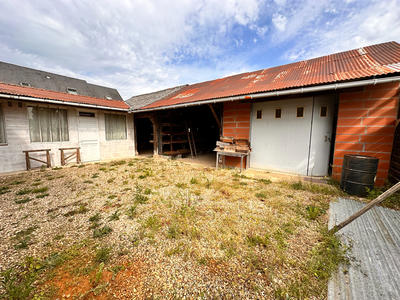 Local d'activité / Entrepôt - 255 m² - 3 pièces