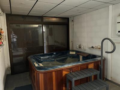 Maison - 210 m² - 10 pièces