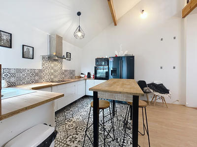 Maison - 140 m² - 5 pièces