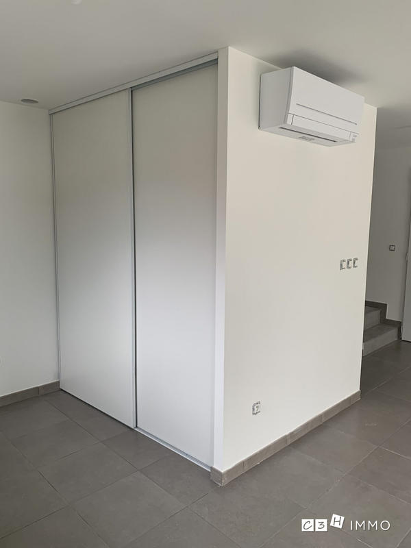 Maison - 93 m² - 4 pièces