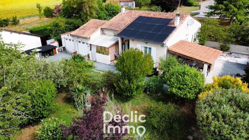 Maison - 90 m² - 5 pièces