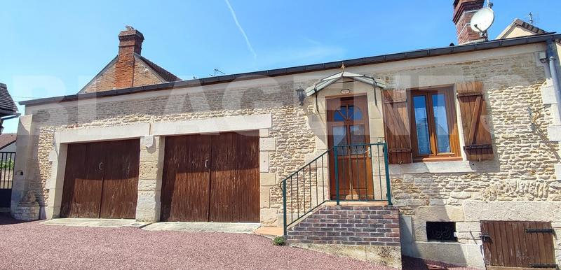 Maison en pierre - 230 m² - 10 pièces