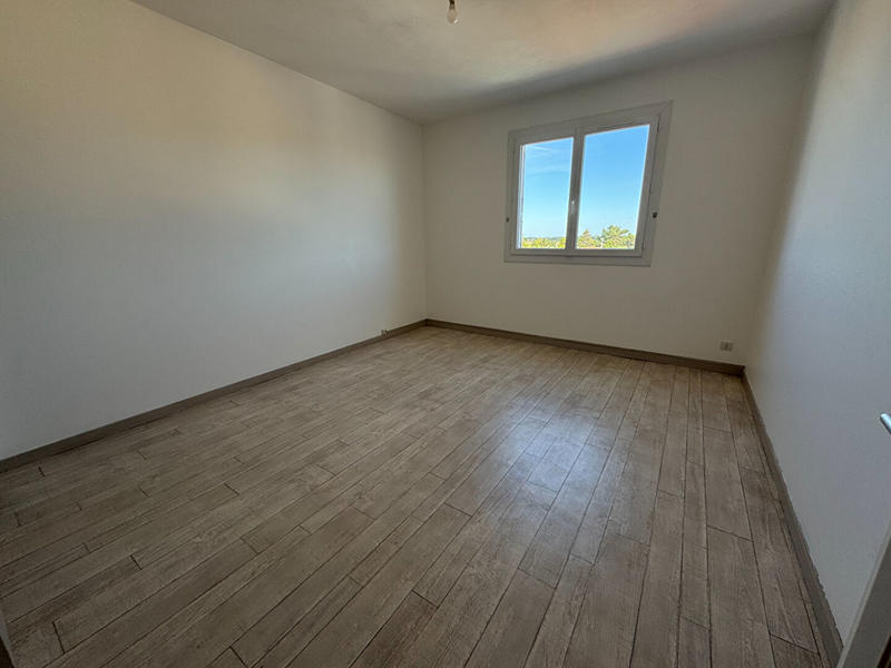 Appartement - 81 m² - 3 pièces