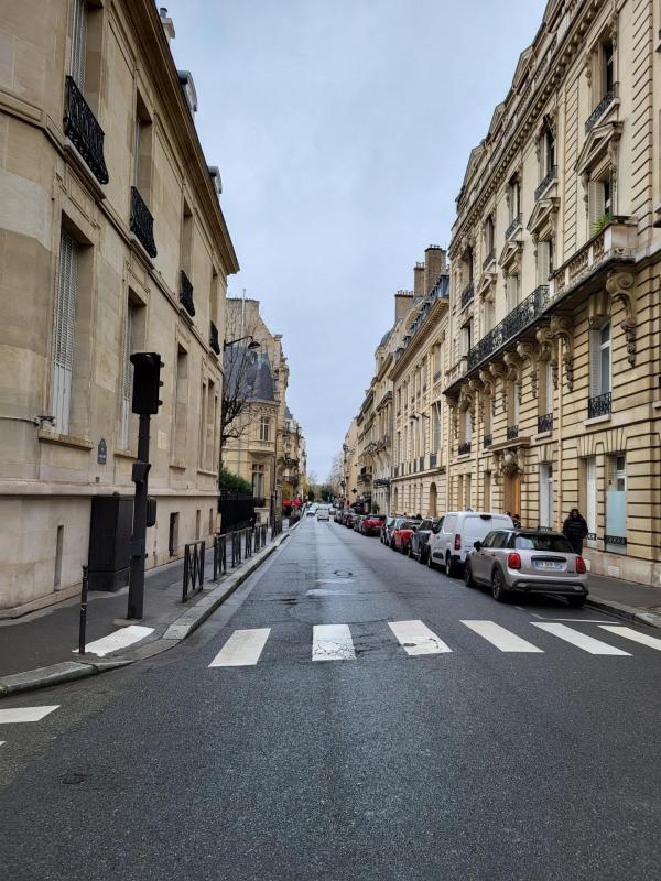 Appartement - 300 m² - 6 pièces