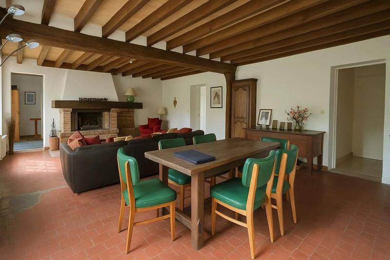 Maison - 180 m² - 6 pièces