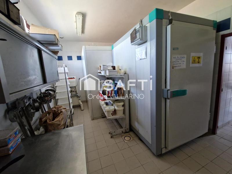 Local commercial - 140 m²