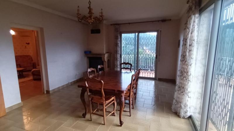 Maison d'architecte - 240 m² - 10 pièces