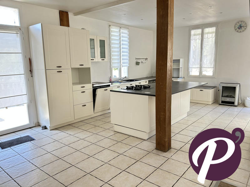 Maison - 110 m² - 6 pièces