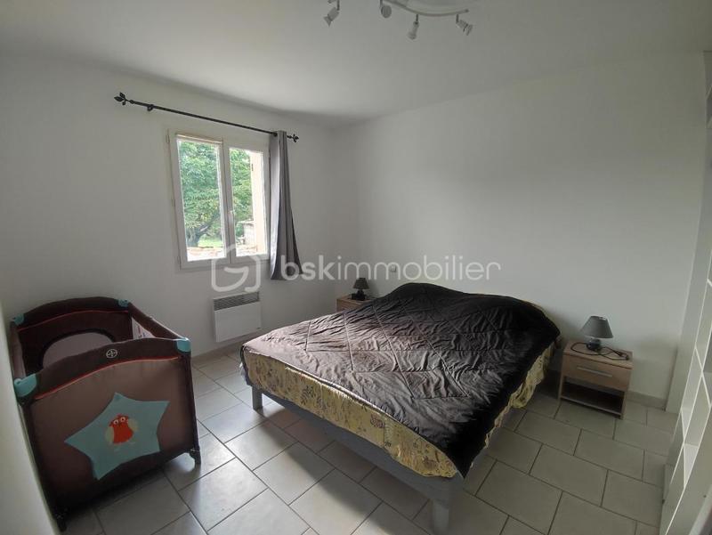 Villa - 100 m² - 5 pièces