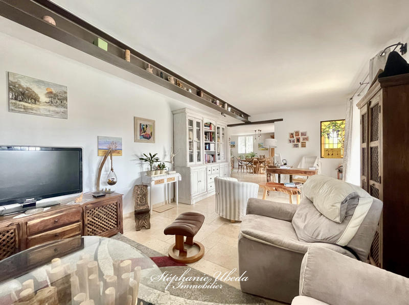 Villa - 202 m² - 8 pièces