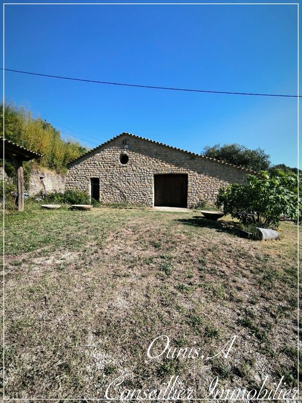 Maison - 210 m² - 6 pièces