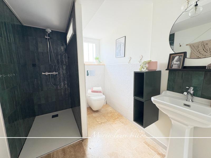 Maison - 177 m² - 7 pièces