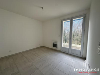 Appartement - 79 m² - 3 pièces