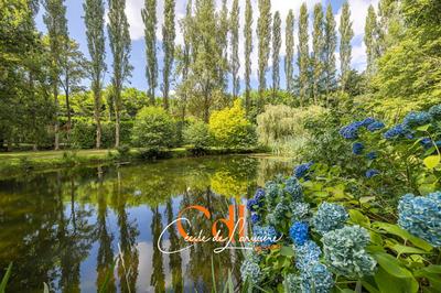 Maison - 223 m² - 8 pièces