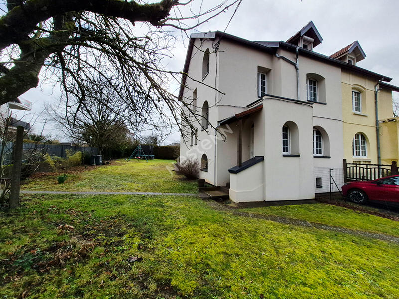 Maison - 131 m² - 7 pièces