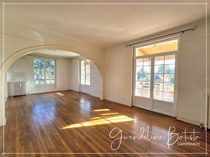 Maison bourgeoise - 240 m² - 10 pièces