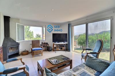 Maison - 167 m² - 6 pièces