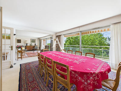 Appartement - 161 m² - 5 pièces