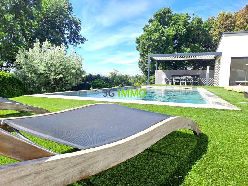 Maison contemporaine - 207 m² - 5 pièces