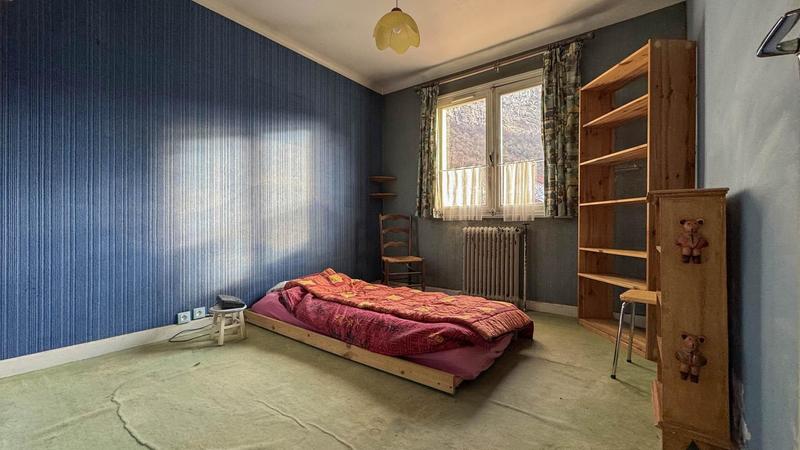 Maison - 95 m² - 5 pièces