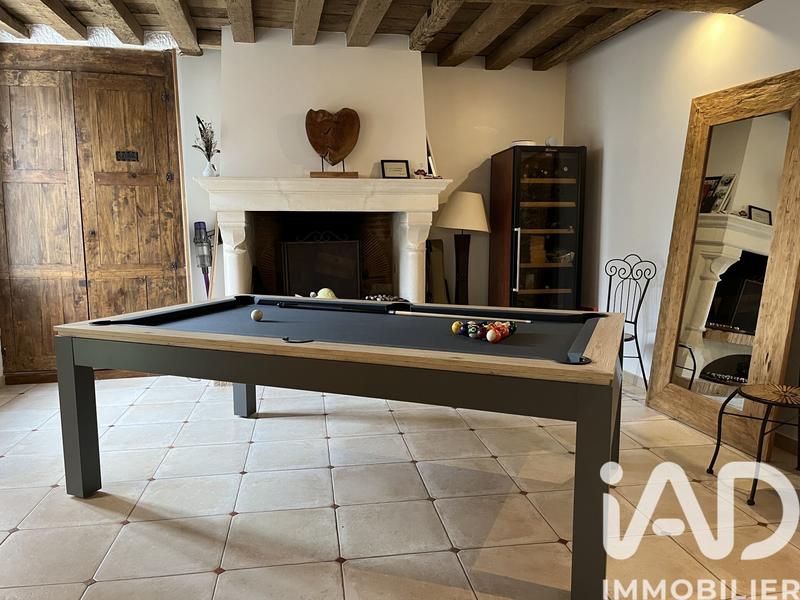 Maison - 201 m² - 9 pièces