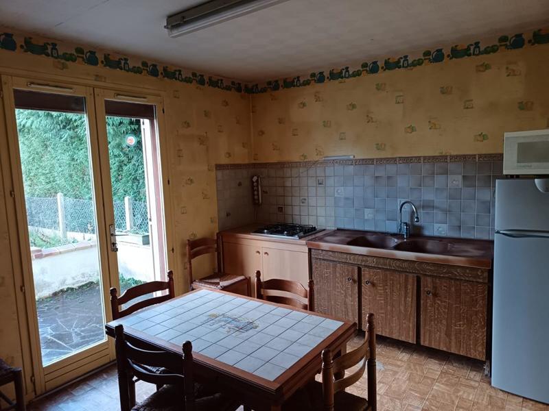 Maison - 90 m² - 5 pièces